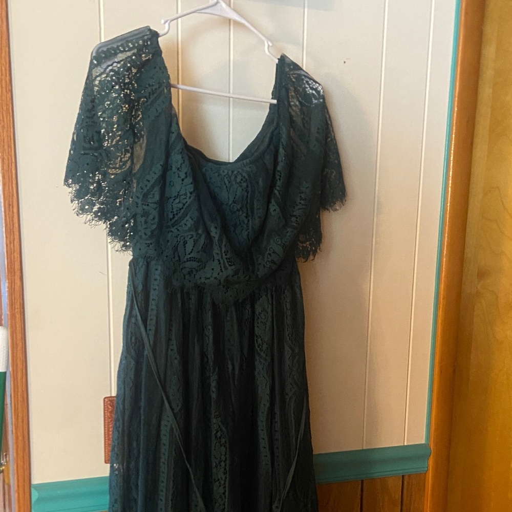 Baltic Born Dark Green One-Shoulder Lace Dress